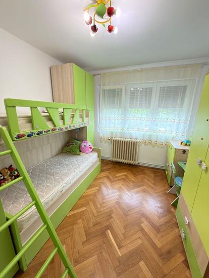 Apartament cu 3 camere decomandat, mobilat în Circumvalațiunii