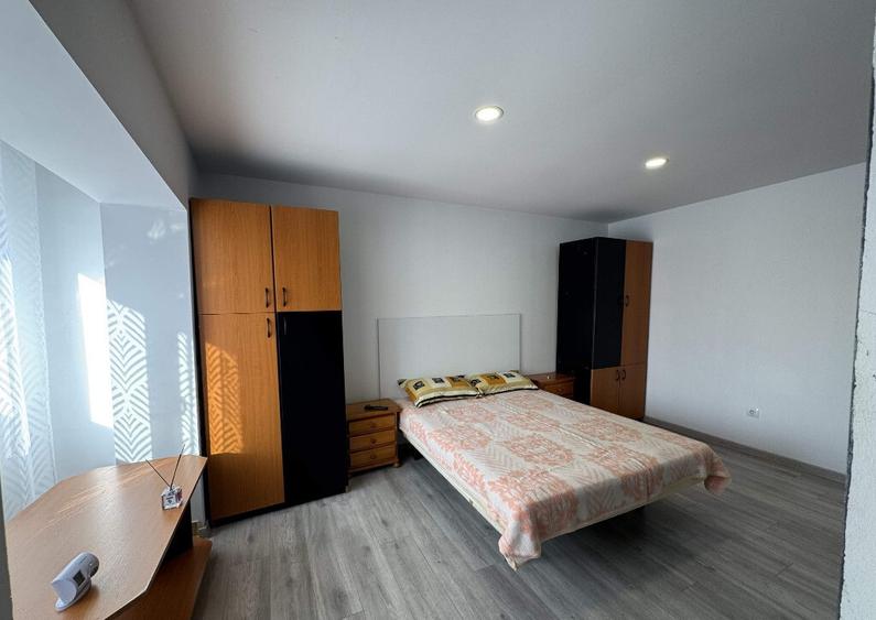 1 cam, etaj 1, 27 mp, renovata, C.T. proprie, mobilata,utilata, Cuza V - 26