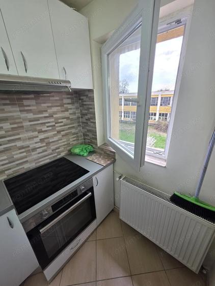 Garsoniera renovata Zona Buzia?ului Etaj 2 - 8