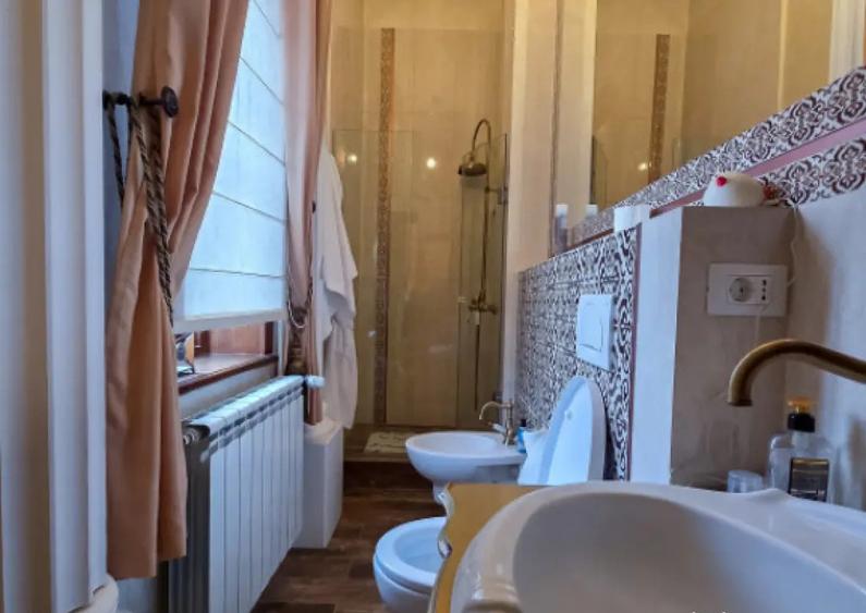 Domeniu fabulos zona Varatec - 17