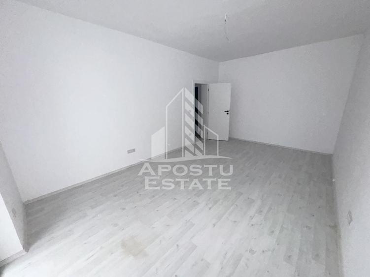 Apartament cu 2 camere spatios, decomandat cu 53 mp utili la etajul 1 - 11