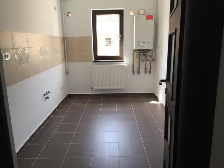 Apartament decomandat 2 cam LA CHEIE! - 7