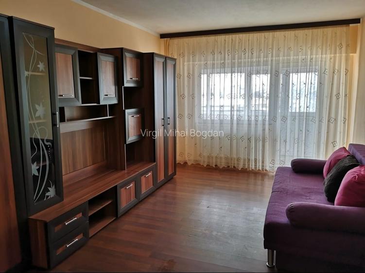 Vând apartament central