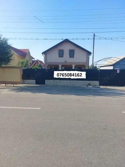 Vand casa in Caracal Str.Targul Nou, 120 mp construc?ie (2 camere , living + dressing)+foisor - 1