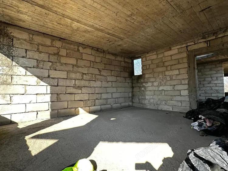 Vanzare Casa individuala D+P+E la ROSU cu 517 mp utili Teren 1100 mp d=19 Alba - 4