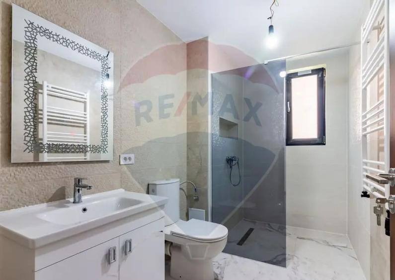 Vanzare Casa 4 camere, stil mediteranean,Domnesti - 12