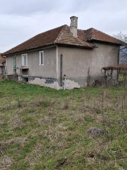 Casa 3 camere, bucatarie, baie , beci , teren 2500mp , Subcetate, Hunedoara - 1