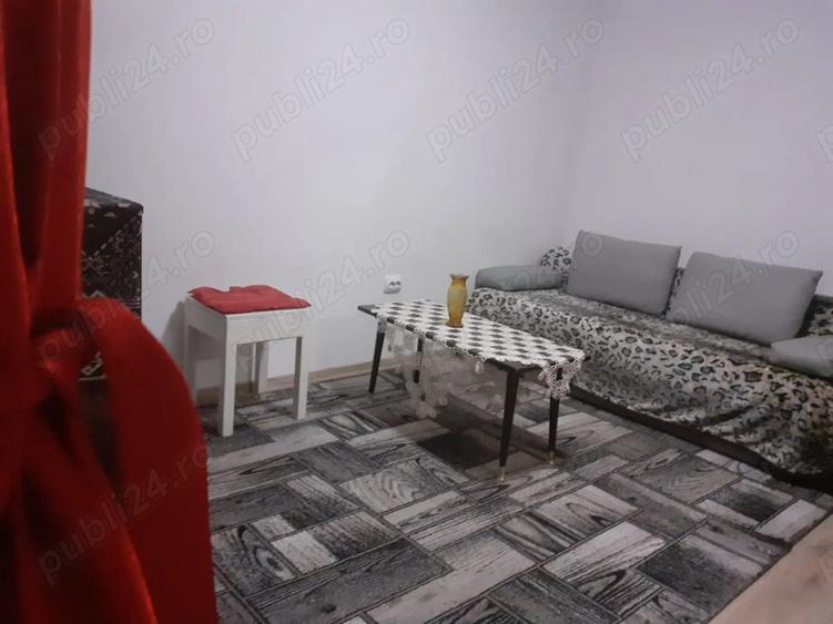 Proprietar inchiroez ap.1 camera - 1
