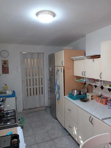 Casa la curte pe parter, situata la 300 metrii de metrou Mihai Bravu - 10