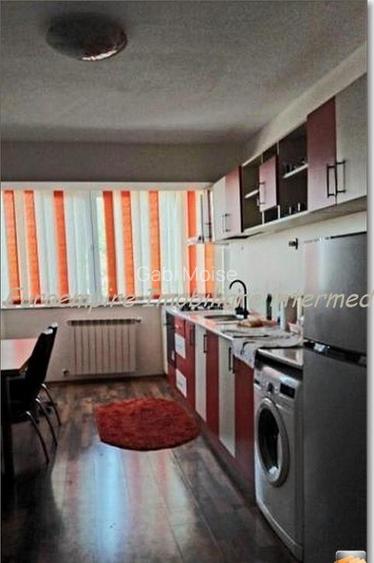 Apartament 2 camere decomandate zona Trocadero