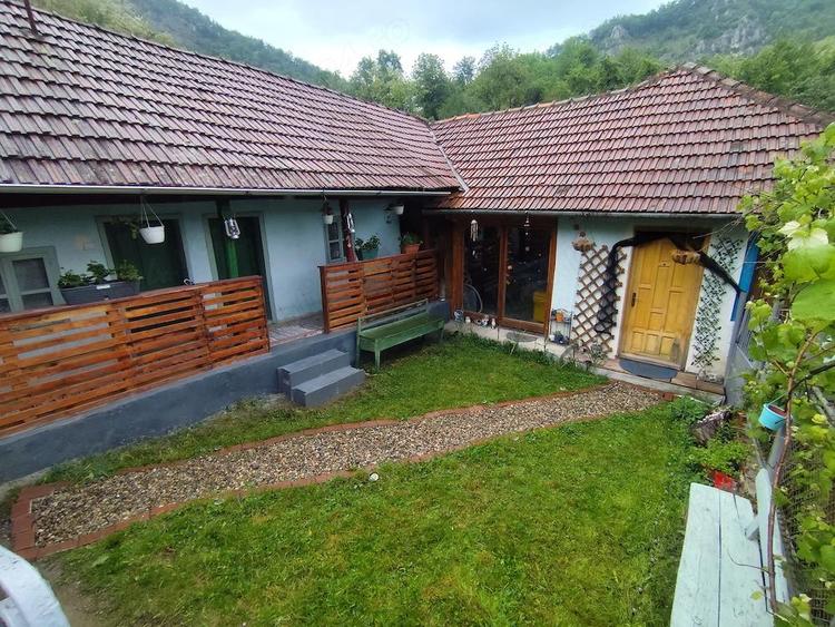 Casa la ?ara locuibila langa Deva Hunedoara - 7