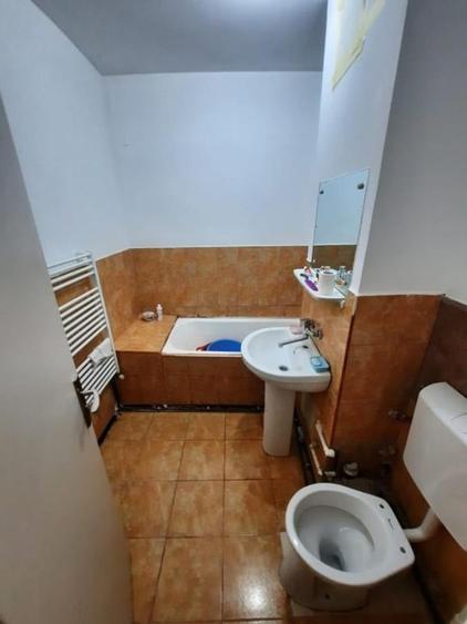 Apartament cu 1  camera decomandat, etajul 4/8, zona Pacurari - 5