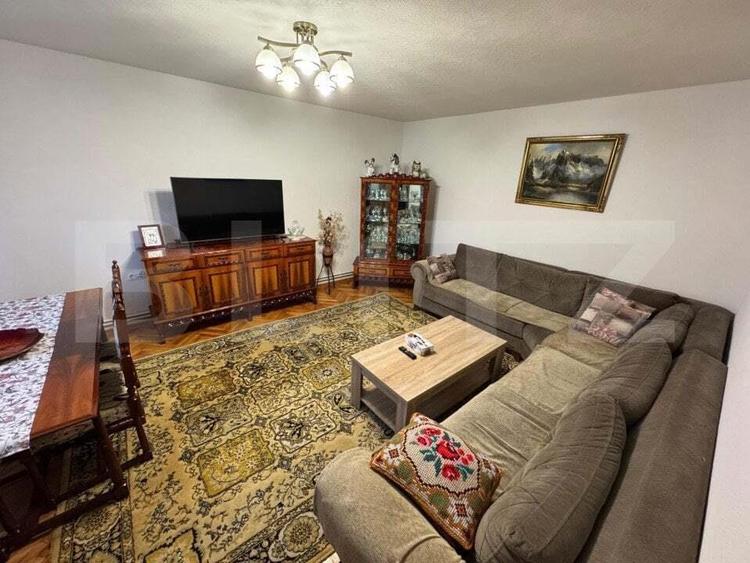 Casa, zona 0, vedere panoramica spre santurile Cetatii pretabila pentru investit - 12