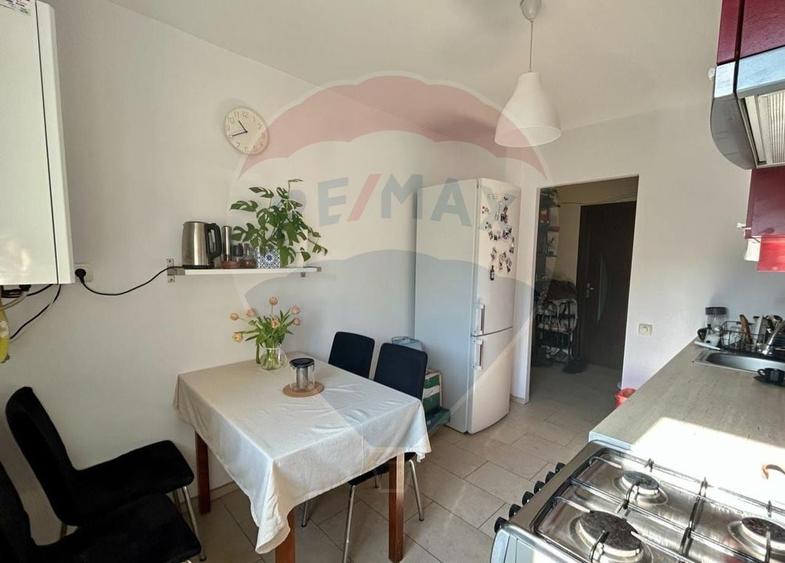 Inchiriez apartament 3 camere decomandate | 2 bai | Marasti - 1