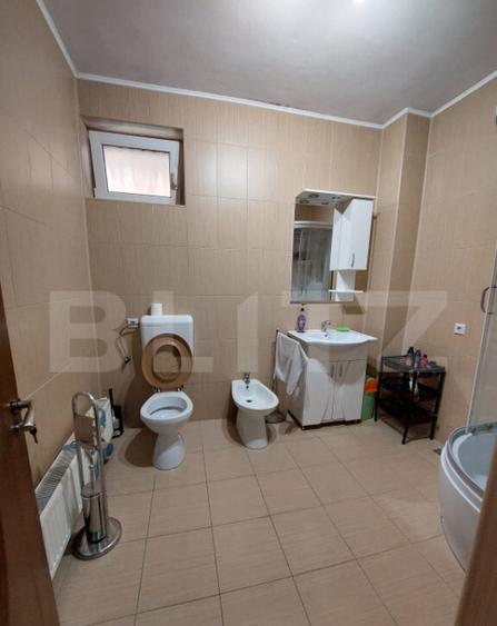 Casa/Spatiu Comercial, 620 mp, pe 3 nivele: demisol, parter, - 6