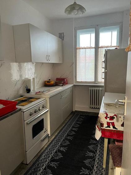 inchiriez apartament 2 camere semidecomandat cu vedere la bega - 1
