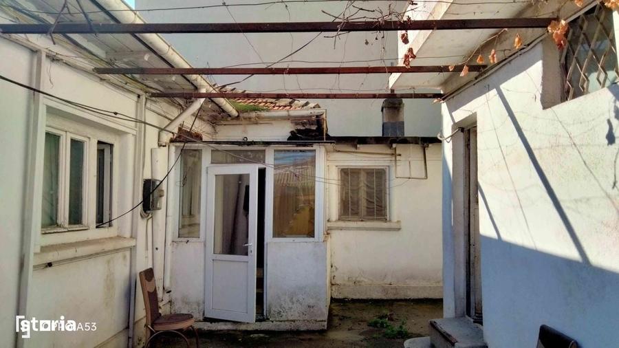 Casa 3 Camere Cu Spatiu Comercial - Trocadero Comision 0% - 3
