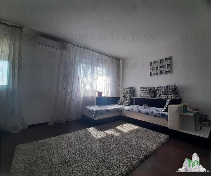 Casa spatioasa cu 8 camere si teren de 801 mp - ideala pentru 2 familii - 3