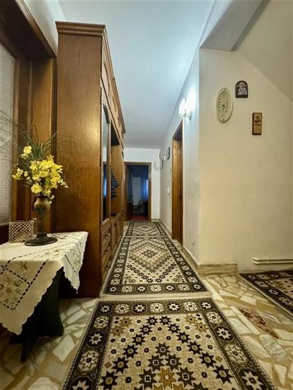 Casa foarte spatioasa D+P+2E amplasare excelenta, str. N. Iorga aproape de Bd. M - 8