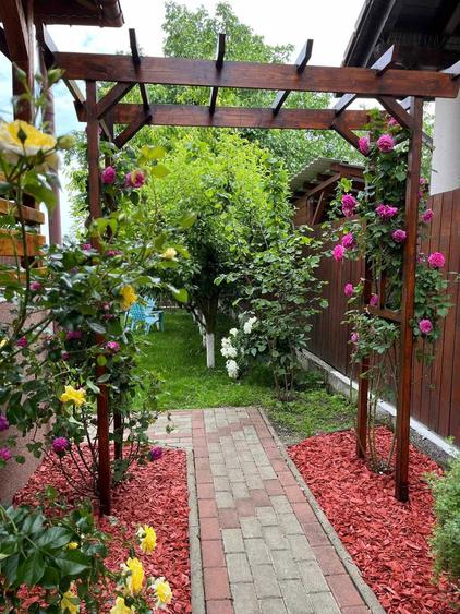 Casa individuala 160 mp , 5 camere si 513 mp teren - 2