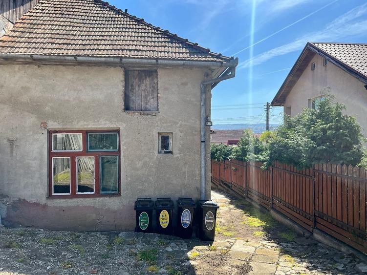 Casa renovabila | 100mp + 500mp curte individuala | Dambul Rotund - 1