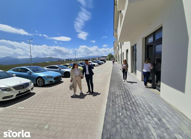 Spatiu Comercial cu Vitrine, Open Space, 100 mp - 3