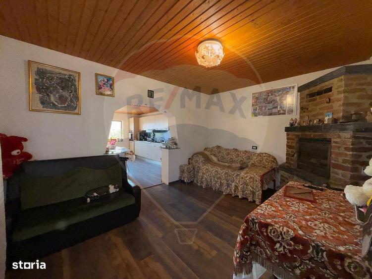 Casa cu teren de vanzare Golesti-Ramnicu Valcea / Manastirea Filimon - 9