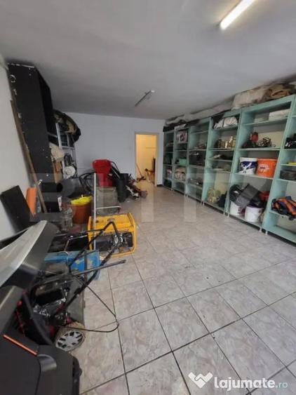Spatiu comercial de vanzare, zona Micro III - 5