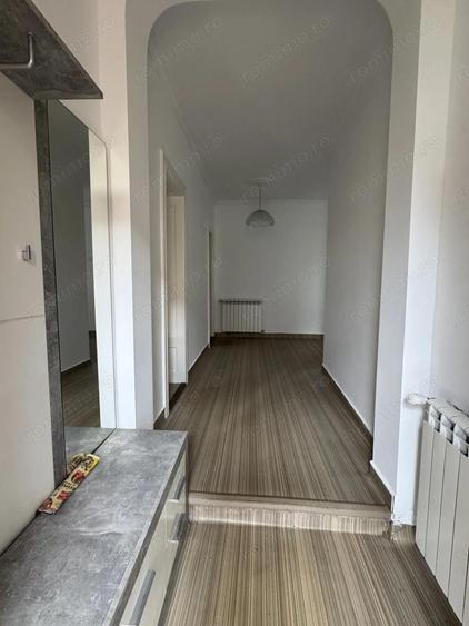 Casa ultracentrala cu curte ?i garaj | Confort premium in inima Oradiei - 4