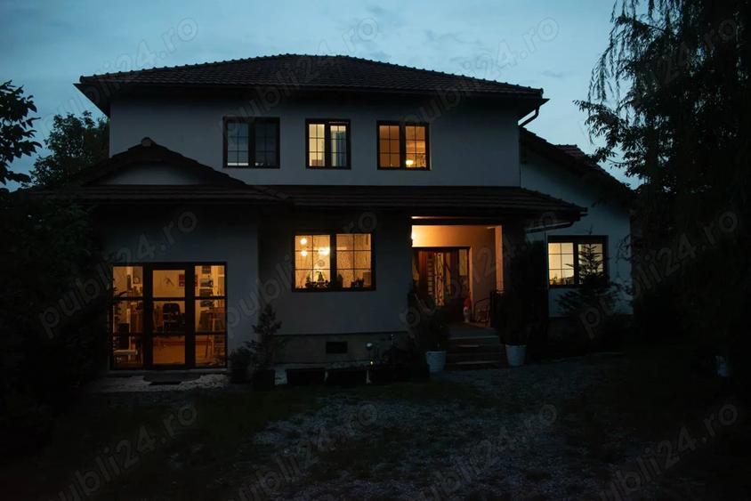 Casa 550 mp cu teren 2000 mp versatila ?i pozi?ionata perfect - 1