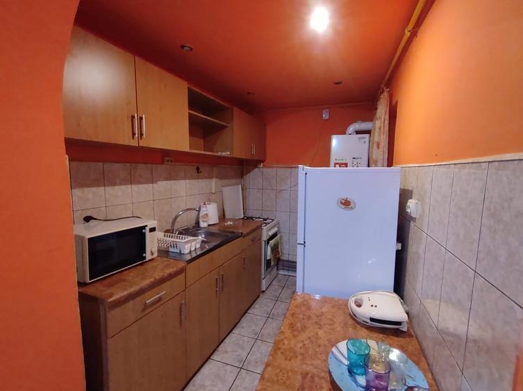 La 5 minute de Piata Verde, in zona Aradului- cu centrala gaz - 9