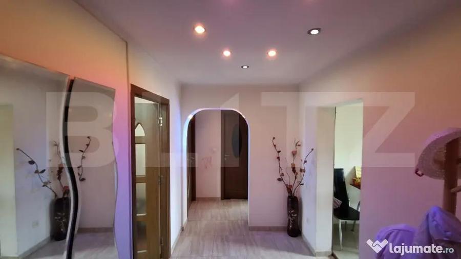 Apartament 3 camere decomandat, etaj 4, balcon, izolat M - 6