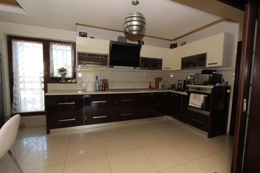 Vila zona Tomesti-Trei Fantani - 4