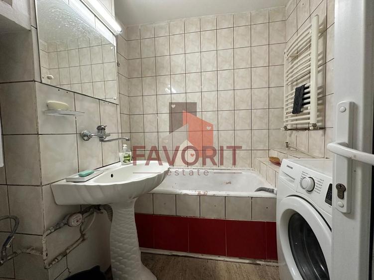 Apartament cu 3 camere decomandat, mobilat în Lipovei