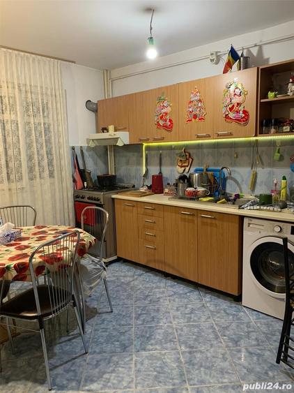 Vanzare apartament 3 camere decomandat 72mp Toporasi-Giurgiului Sectorul 5 - 2