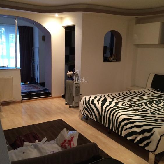 Titan ,Metrou,Parc,bl.1980,parter/13,Amenajata,mobilata utilata,Libera