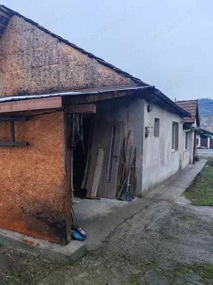 Casa caramida, teren 759 mp, garaj, la 3 km de Baia Mare, Tautii de Sus Credit ! - 12