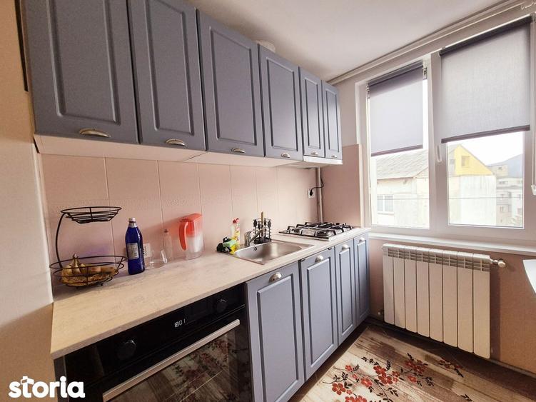 Apartament renovat cu 2 camere, decomandat, zona Precista - 9