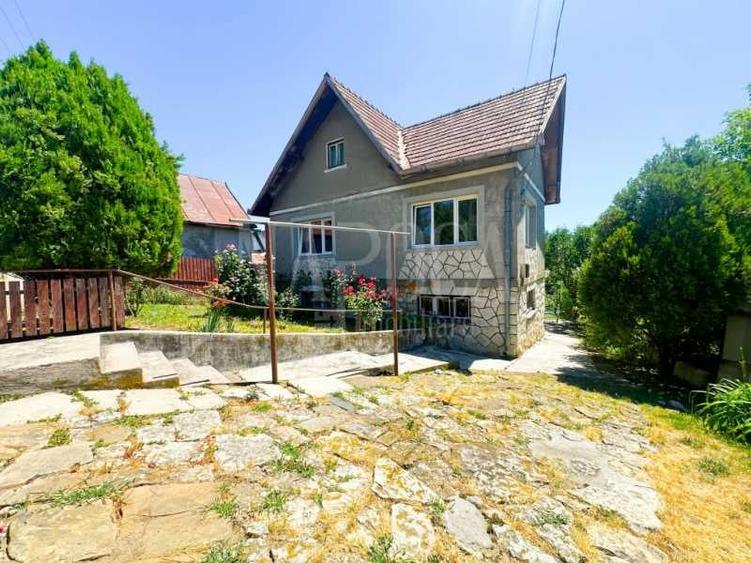 Casa 4 camere de vanzare in Dambul Rotund, Cluj Napoca - 1