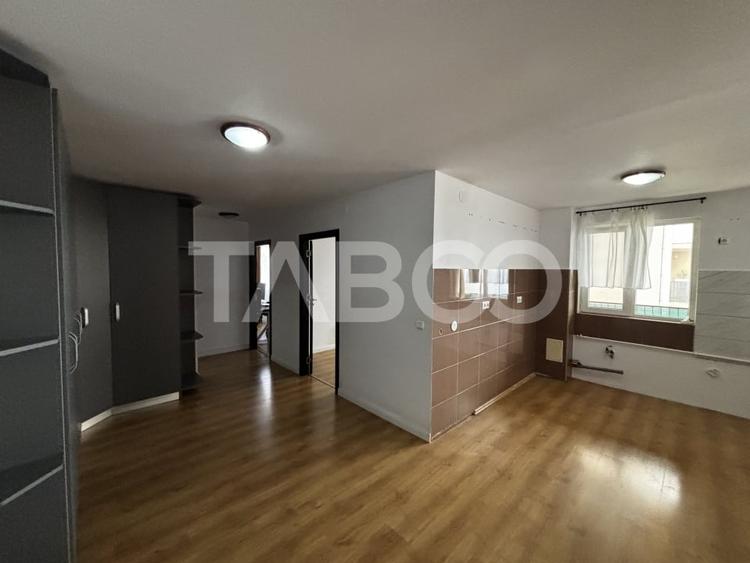 Apartament la prima afisare 82 mp 3 camere doua balcoane Zona Rahovei - 8