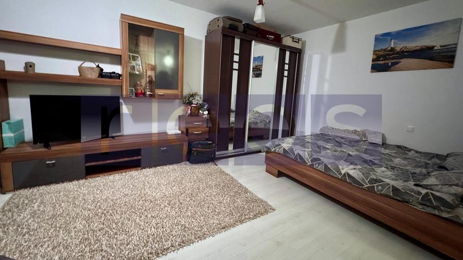 VANZARE | GARSONIERA | DECOMANDATA | DOAMNA GHICA - 1