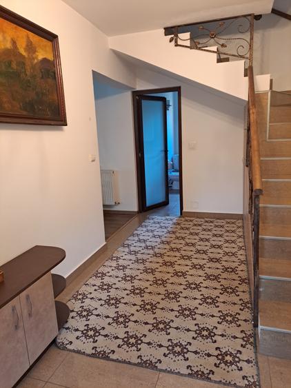 VILA IN REGIM DE INALTIME PARTER SI ETAJ ULTRAFINISATA PE 19 ARI TEREN - 21