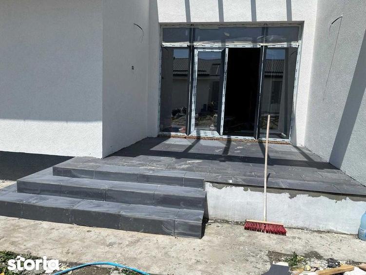 Complex de case Comuna Berceni-str Miorita - 3