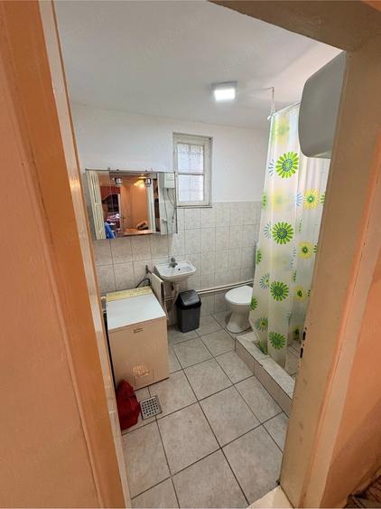 Casă cu 2 camere cu Teren 2000 Mp în Variașu Mic