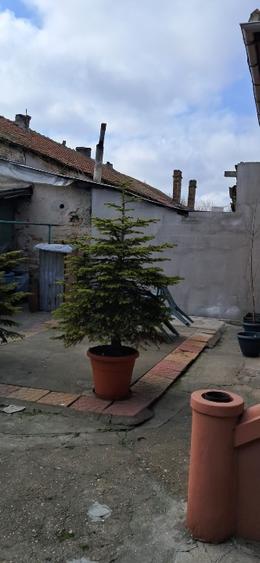 GARĂ=SPAȚIU COMERCIAL 80 METRI - 15