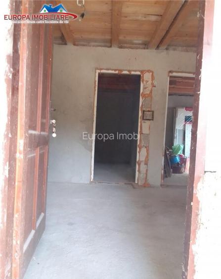 Casa P M si teren intravilan de in localitatea Patlageanca-