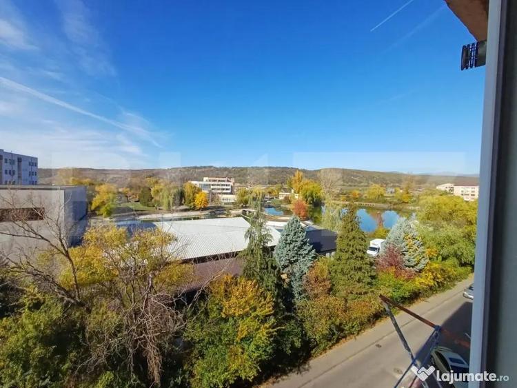 Apartament de vanzare, cu 3 camere, 72 mp, zona parc Debarca - 6