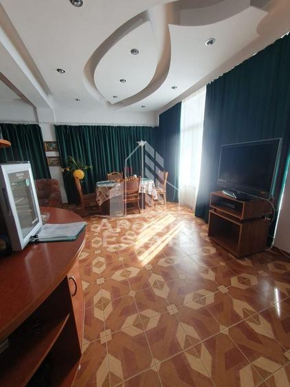 Casa individuala de vanzare pretabila pentru pensiune, Giarmata - 5