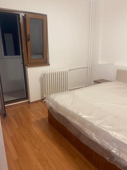 Proprietar,Vand 2 camere,doua balcoane B-dul Chisinau-stradal/5 minute Mega Mall - 5