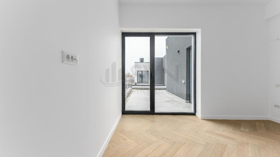 REV2004888 Vila deosebita I Erou Iancu Nicolae - 23